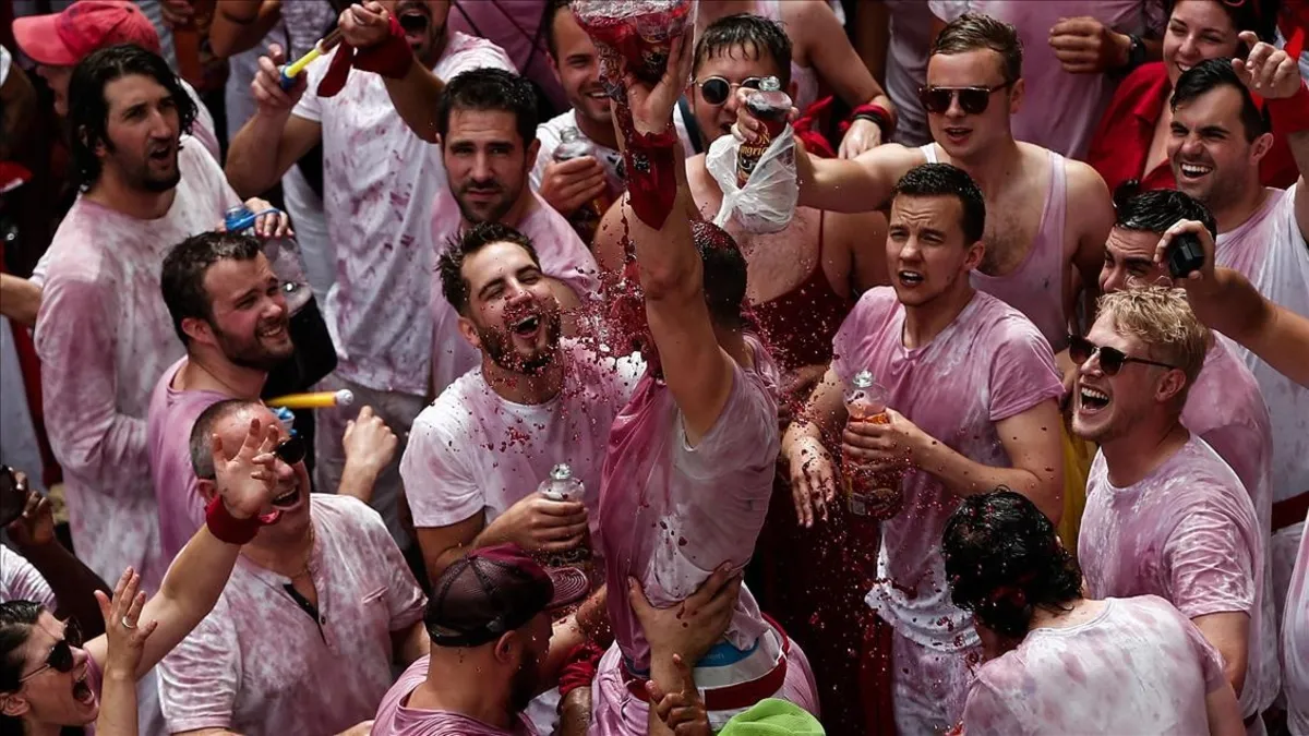 İspanya'nın ünlü festivali San Fermin başladı