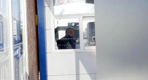 İstanbul'da metrobüste taciz şoku! Genç kız çığlık attı, şoför otobüsü durdurdu - 2