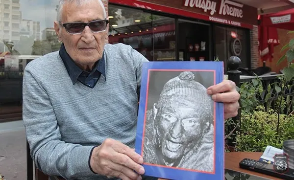 galatasaray-ve-besiktasin-efsane-kalecilerinden-varol-urkmez-hayatini-kaybetti-1611914220019.jpg "Madrid panteri" lakaplı Türk futbolunun efsane kalecisi Varol Ürkmez hayatını kaybetti! - 1