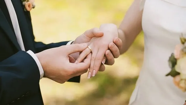 1700894568777.jpg Evlilik kredisi başvuruları ne zaman başlayacak? Sıfır faiz, 2 yıl geri ödemesiz ve 48 ay vade ile 150 bin TL kredi alacaklar belli oldu! - 2