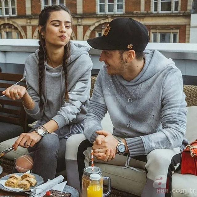 Mesut Özil'in eşi Amine Gülşe kimdir? Amine Gülşe nereli, kaç yaşında, ne iş yapıyor? 3