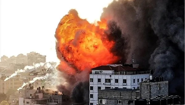 Terör devleti İsrail Gazze’yi 65 bin ton patlayıcıyla vurdu