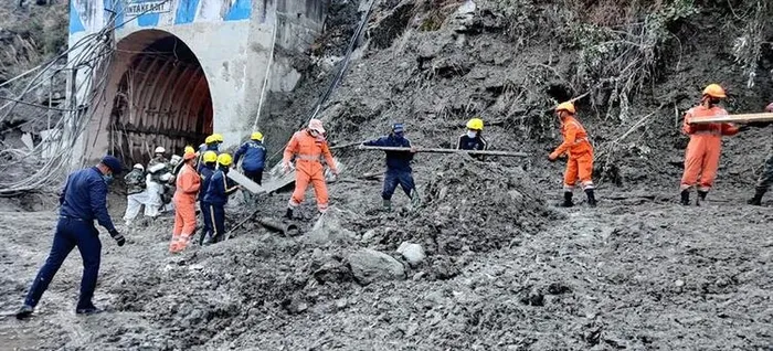 Hindistan’daki buzul felaketi bilançosu: 14 ölü, 150 kayıp - 5
