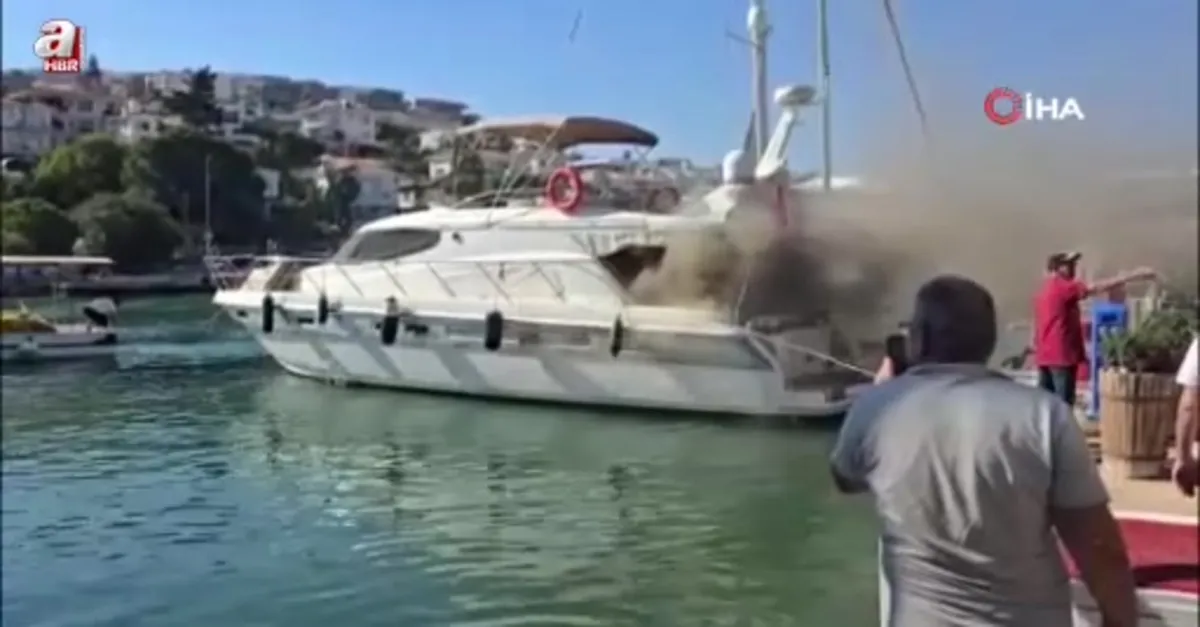 Lüks tekne alevler içinde kaldı