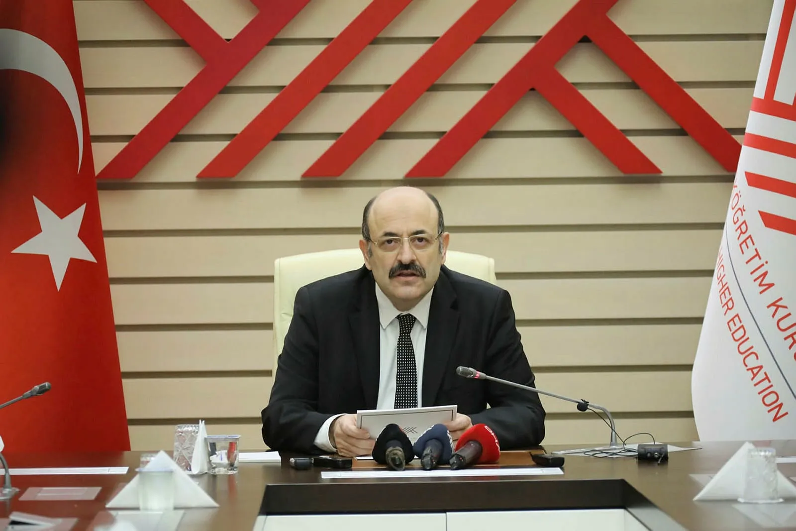 Son dakika: YÖK Başkanı Saraç'tan uzaktan öğretim açıklaması: Yüzde 40'a yükseltildi