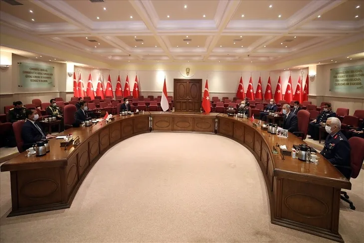 Son dakika: Milli Savunma Bakanı Akar Endonezya Savunma Bakanı Subianto ile bir araya geldi