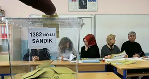 Fondaş medya ve kalemşorlarından anket oyunu!