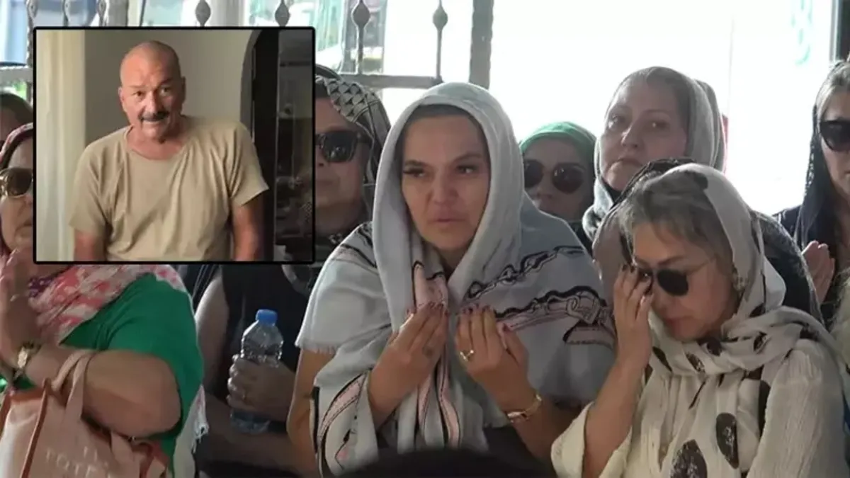 Demet Akalın'ı yıkan haber! Gözyaşlarıyla toprağa verdi