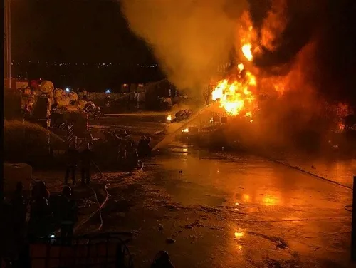 Denizli'de geri dönüşüm fabrikasında yangın - 1