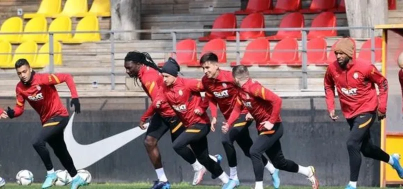 Galatasaray’da Arda Turan ve Feghouli Konyaspor maçının kadrosuna alınmadı!