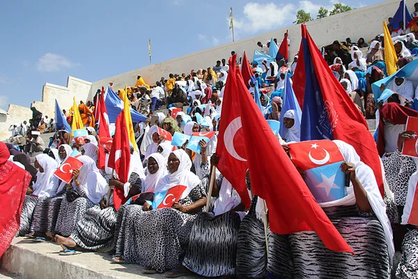 Somali’de Türkiye coşkusu! Anlaşma imzalandı halk sokaklara döküldü: Başkan Erdoğan’ın posterleri açıldı