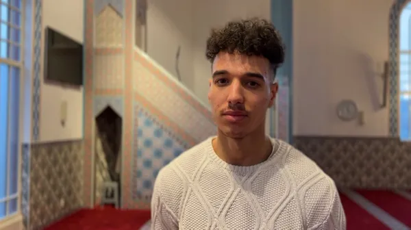 Hollanda’da Türk imam gece gündüz demeden İslam’ı anlatıyor! 150 kişinin hidayetine vesile oldu