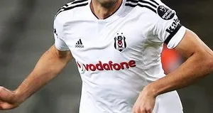 Beşiktaş’ın stoperi Aslan oluyor!