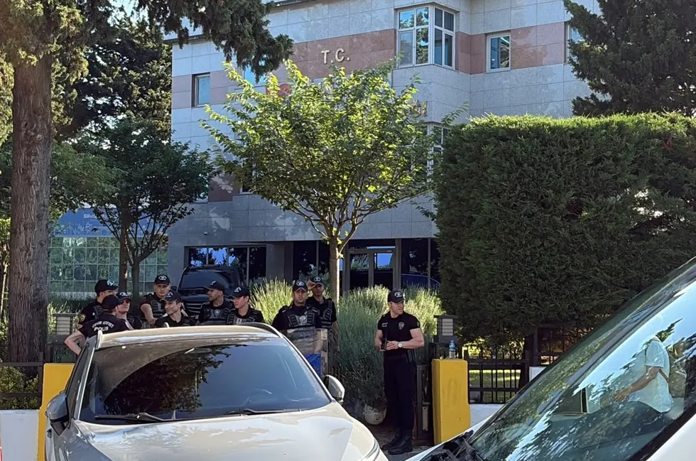 CHP'li Silivri Belediyesi'ne yolsuzluk operasyonu! Belediye Başkanı Bora Balcıoğlu gözaltında - 2