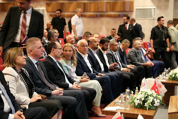 TURKUVAZ Medya iş ve ekonomi dünyasını buluşturdu! İhracat seferberliği Gaziantep’te