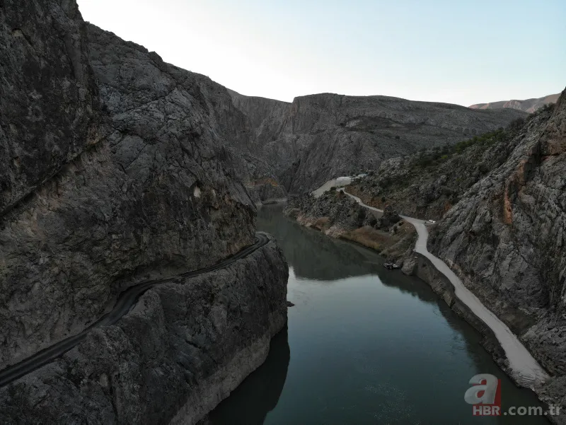 Dünyanın en tehlikeli yolu Türkiye'de! Yapımı 132 yıl sürdü 1