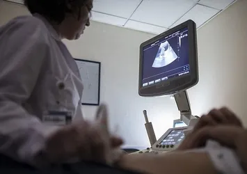 Çocuklukta yaşanan travmalar kadın hastalıklarını tetikliyor