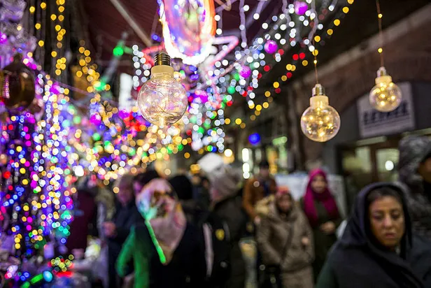 Yılbaşı tatili ne zaman başlıyor, kaç gün? 31 Aralık resmi tatil mi? Cuma günü okullar ve iş yerleri tatil olacak mı?