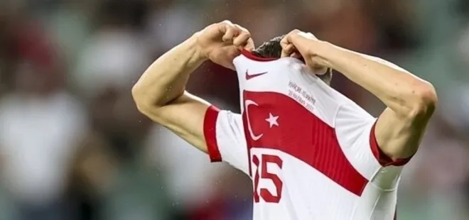 Galatasaray’dan bir bomba daha! Yıldız oyuncu sarı kırmızılı formaya yakın! Menajeri duyurdu: Galatasaray teklif yaptı