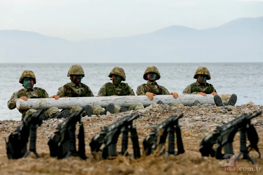 Karada ve suda düşmanın korkulu rüyası! İşte TSK'nın gözbebeği amfibi piyadeler 13