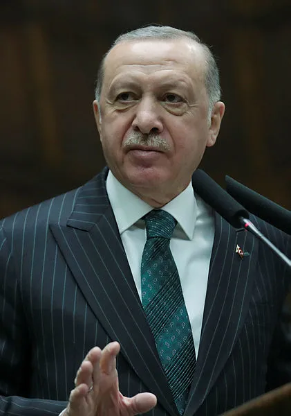 Son dakika: Başkan Erdoğan'dan CHP'nin Berat Albayrak saldırılarına sert tepki: Damat kadar taş düşsün başınıza! - 1