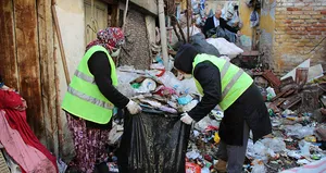 Türkiye’yi şoke eden çöp ev!