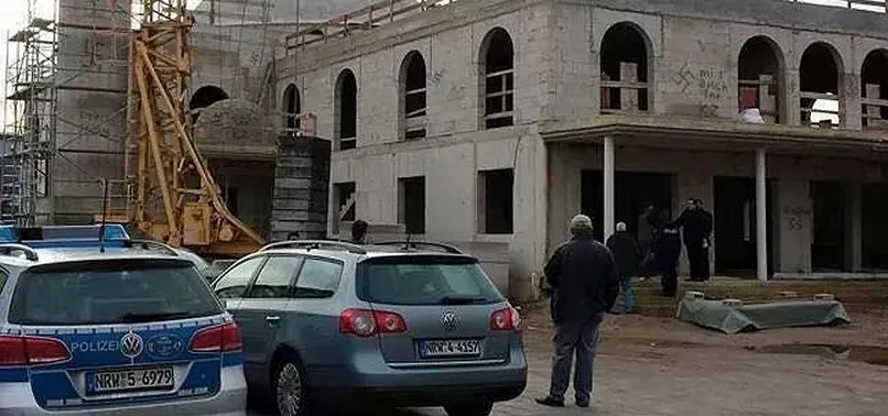 Almanya'da Fatih Camii'ne saldırı düzenlendi