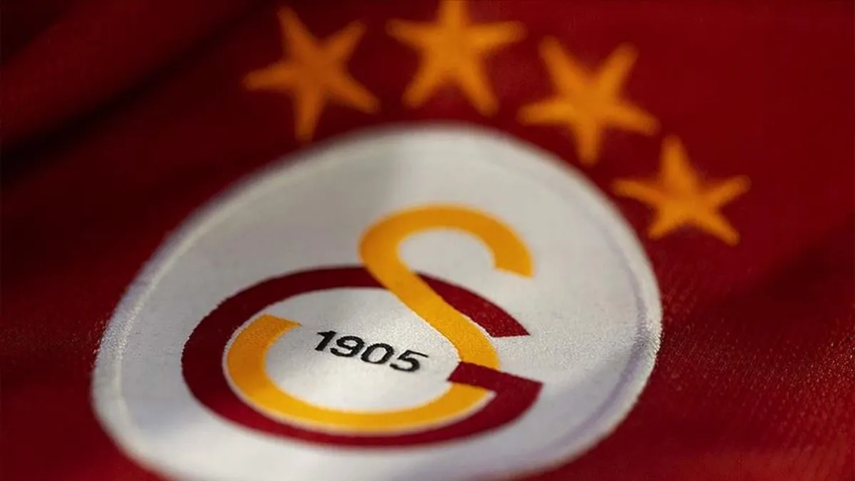 Galatasaray'da yol ayrımı: 2 ismin sözleşmesi feshedilecek