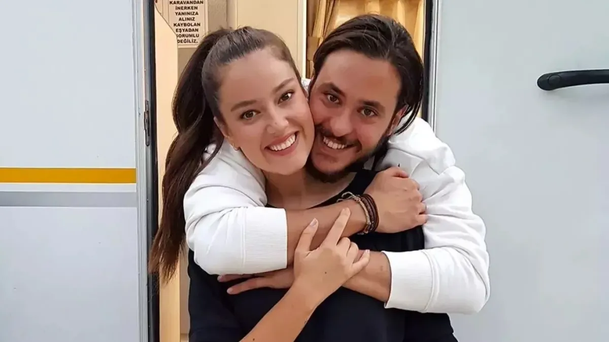 Pelin Akil'den dikkat çeken hamle! O detay gözlerden kaçmadı