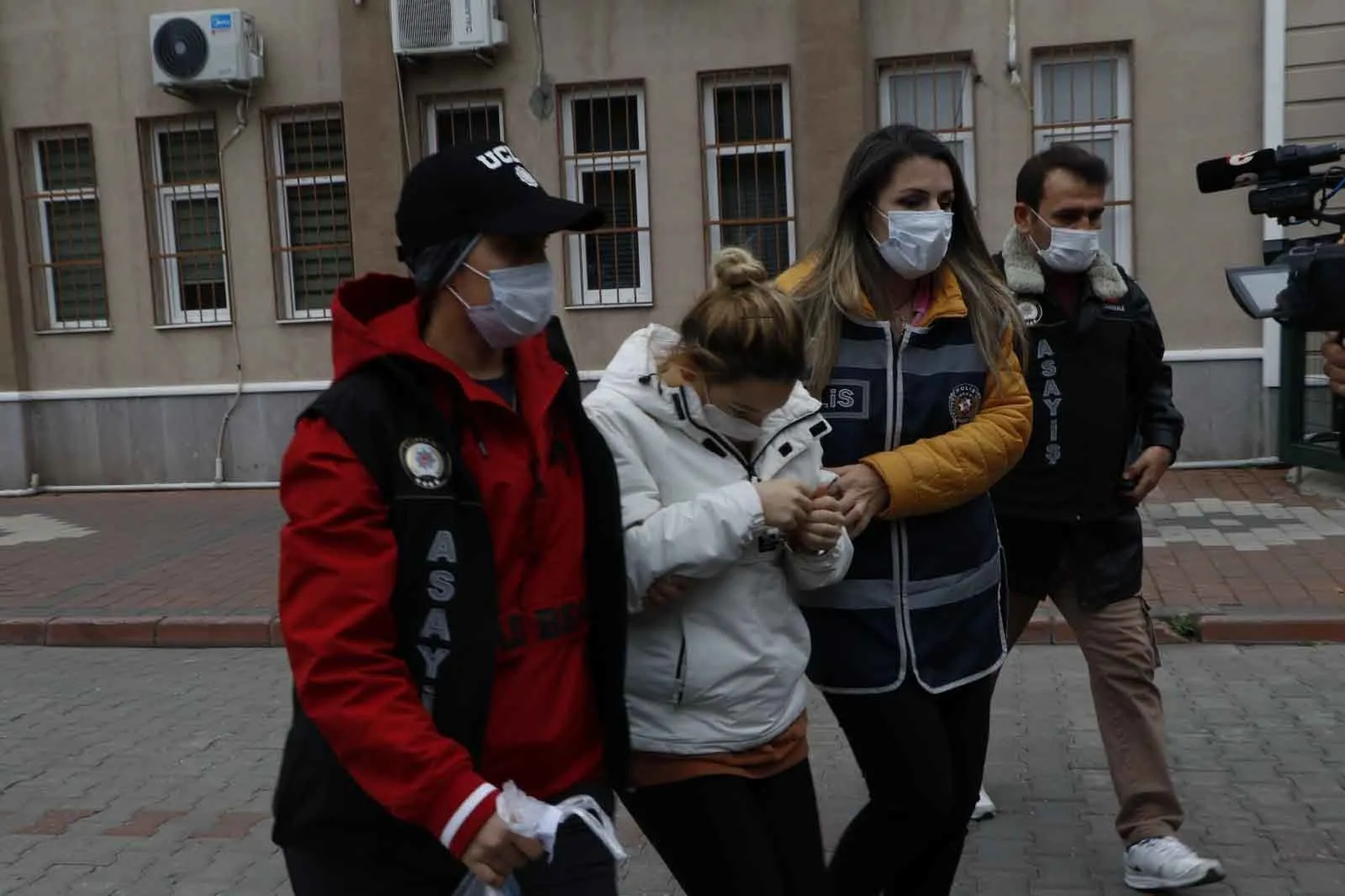 Çanakkale'de yenidoğan bebeğini çöpe atmıştı! Cani anne hakkında flaş gelişme