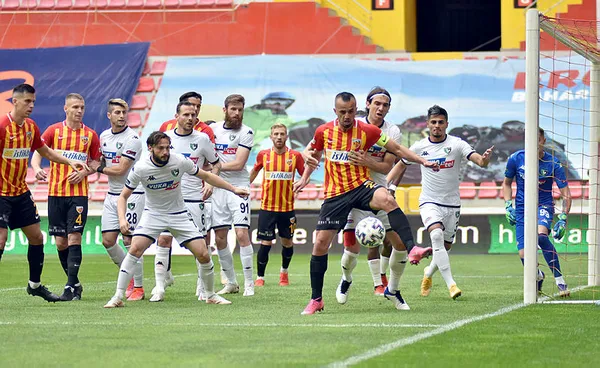 Son dakika: Kayserispor Denizlispor’u 6-3 yendi!