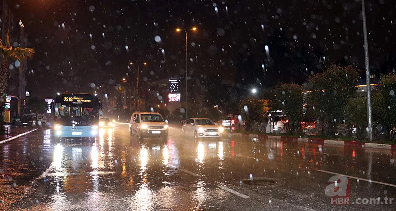 Türkiye'ye yeni sistem giriş yaptı: 17 il alarmda! Yağış, kar ve fırtına uyarısı 8