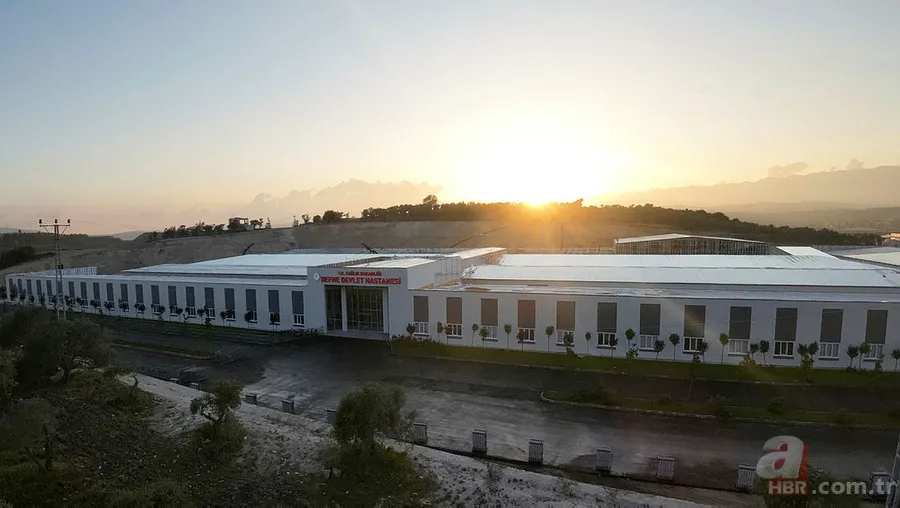 Başkan Erdoğan'dan depremzedeleri hedef alan muhaliflere fotoğraflı mesaj! "İnsanlık Merhamet Üzerine Kuruludur” 18