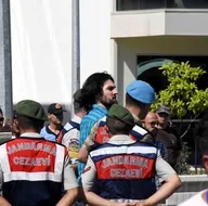 Heroya karşı traitor tişörtü
