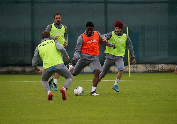 Trabzonspor takım halinde çalışmalara başladı - 1