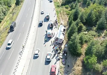 Kazadan sadece dakikalar önce... Kütahya'da yolcu otobüsü devrildi polisin uyarısı faciayı önledi | O polis memuru A Haber'de