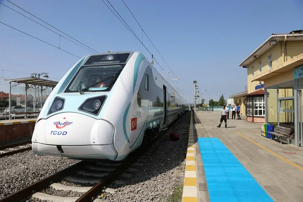 1663701085286.jpg Milli elektrikli trende yeni gelişme! Sertifikasını alarak yolcu taşımaya başlayacak! - 1