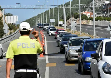 Emniyetten sürücülere anlık uyarı