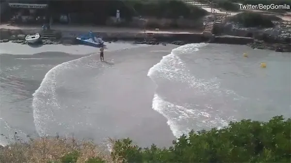 Akdeniz’de tsunami tatil cennetini vurdu!