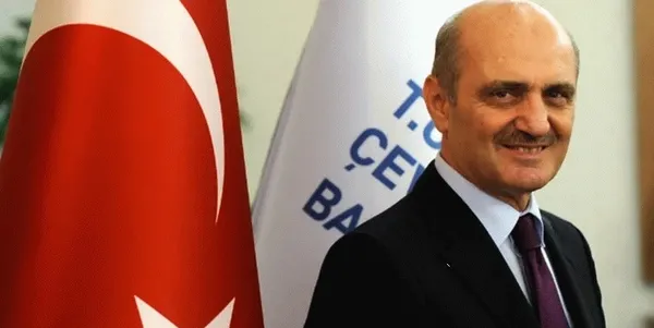 kemal-kilicdaroglunun-eski-cevre-ve-sehircilik-bakani-erdogan-bayraktara-hakaretten-ifadesi-alinacak-1694702414920.jpg Kemal Kılıçdaroğlu'nun eski Çevre ve Şehircilik Bakanı Erdoğan Bayraktar'a hakaretten ifadesi alınacak - 3