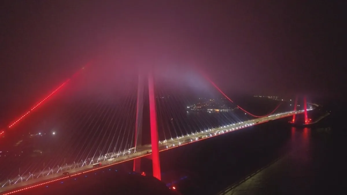 Yavuz Sultan Selim Köprüsü'nde muhteşem sis manzarası!