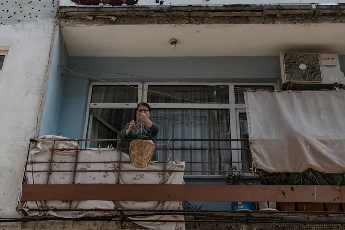 Görüntüler Üsküdar’dan! Sokak sokak dolaşıp ekmek sattılar