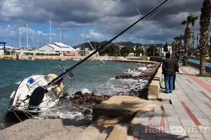 Bodrum’da milyonluk tekne karaya vurdu