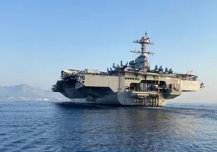 USS Gerald R. Ford'ta yangın! 2 ABD askeri yaralı