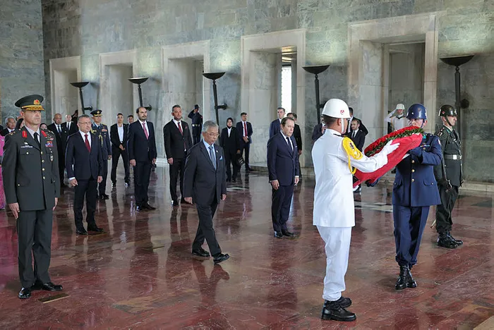 Başkan Erdoğan’dan Malezya Kralı Al-Mustafa Billah Şah’a Devlet Nişanı