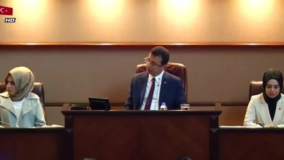 İBB meclisinde ’ayrımcılık’ tartışması