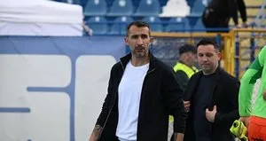 Romanya’da Mehmet Topal sesleri