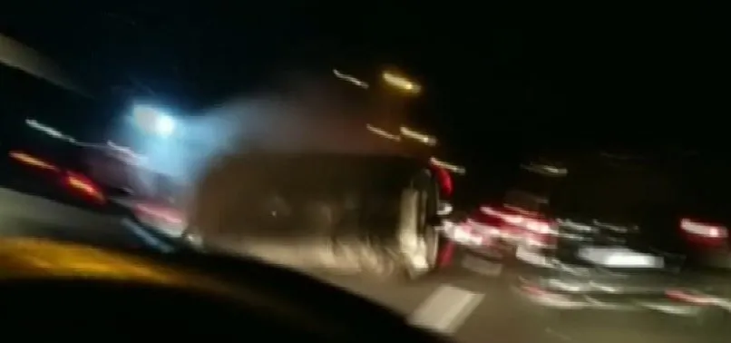 Trafik yoğunluğunu çekiyordu hayatının şokunu yaşadı! Kaza anı kamerada