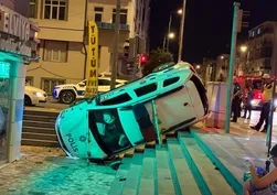 Kayseri'de feci kaza! Polis aracı ve otomobil çarpıştı: 2'si bekçi 3 yaralı