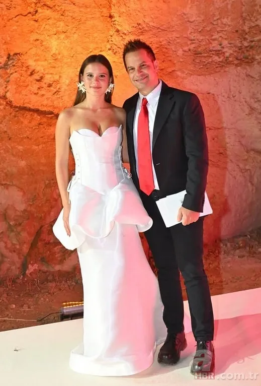 Pınar Altuğ ve Yağmur Atacan'ın kızları mesleğini seçti! "Umarım çok üzülmez" 7